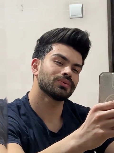 Male Mani · Moein Z