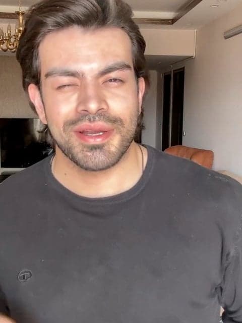 Eshghe Alaki (Ft Sohrab MJ & Heliyom) · Sijal & Sepehr Khalse