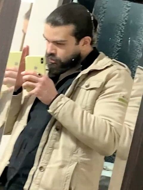 Mahe Kamel · Mahyar