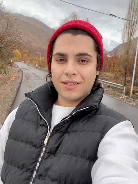 Baroone Payizi (Live) · Sirvan Khosravi