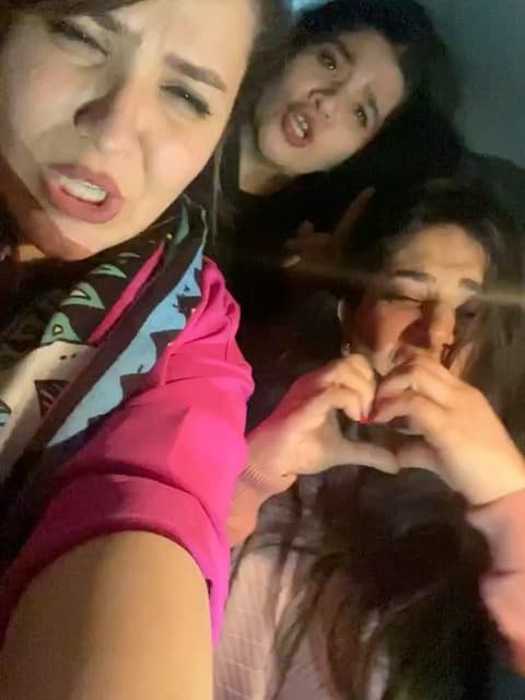 Shab Bekheir · Satin