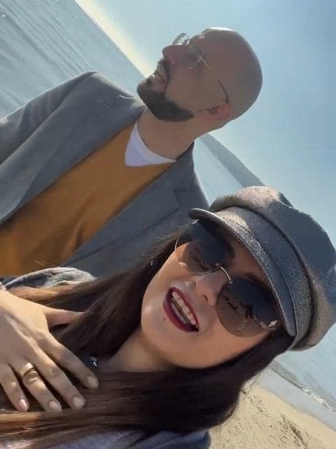 Toro Doost Daram · Satin