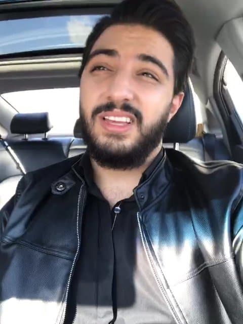 Maghrooro Ashegh · Puzzle