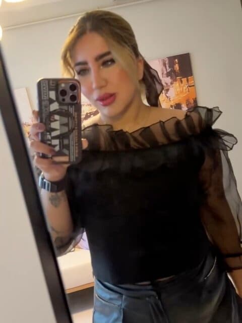 Eshghesho Dari · Haamim