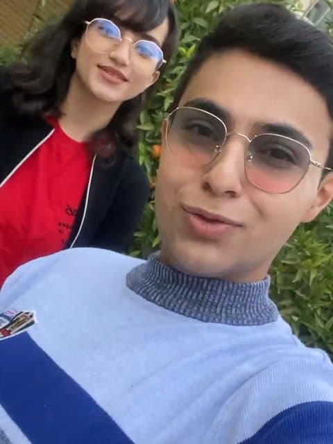 Sang Kaqaz Gheychi · Puzzle