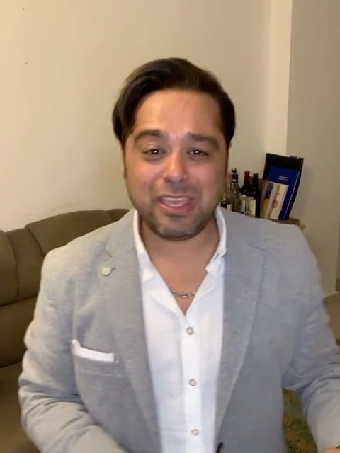 Sanieh Var · Aron Afshar