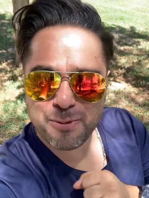 Hale Delam · Asef Aria