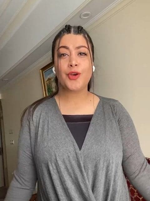 Age Payeyi · Wantons