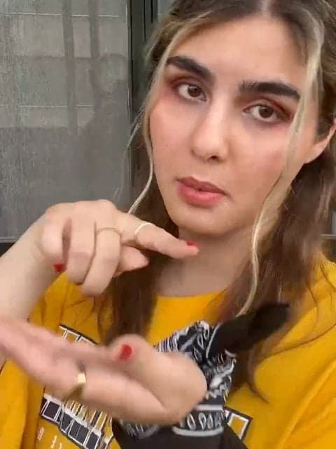 Miam Rooye Khatet (Ft Mehrad Hidden, Catchybeatz, & Ali Ardavan) · Sohrab MJ