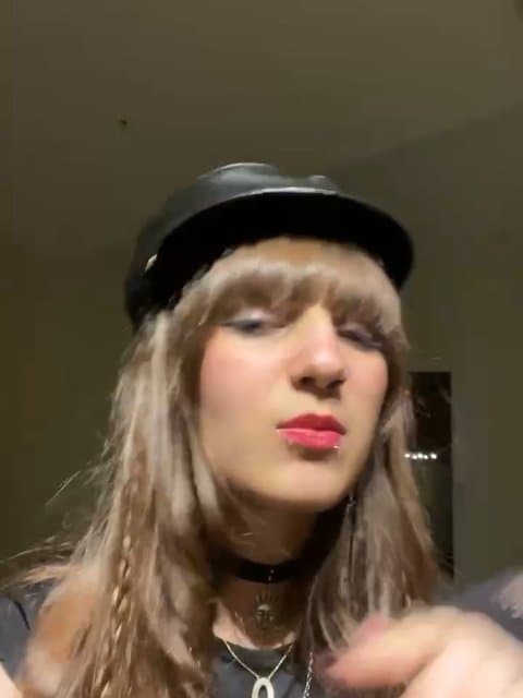 Tabestoon Kootahe · Zedbazi