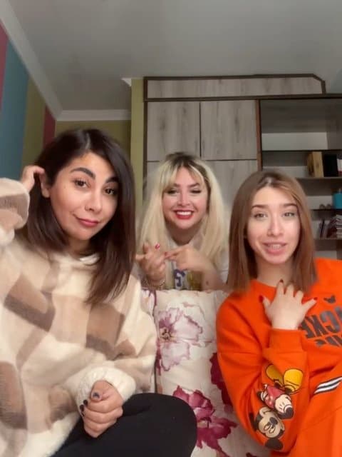 Bad Akhlaagh · Mansour