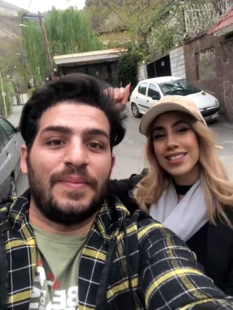 Amoo Hassan · Donya