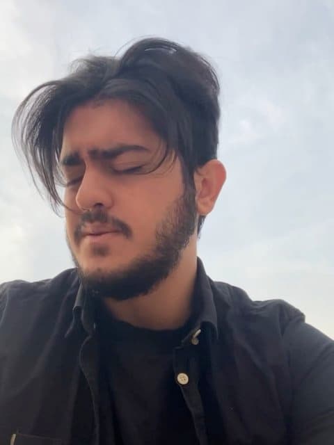 Dead Inside (Ft Parsa) · Arta