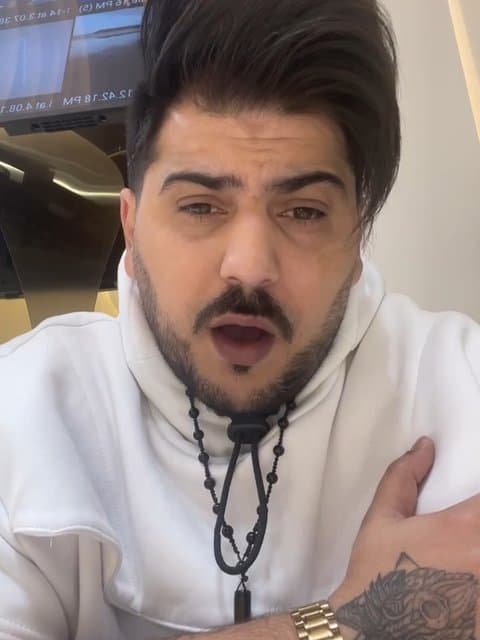 Gol Be Khodi · Roozbeh Bemani