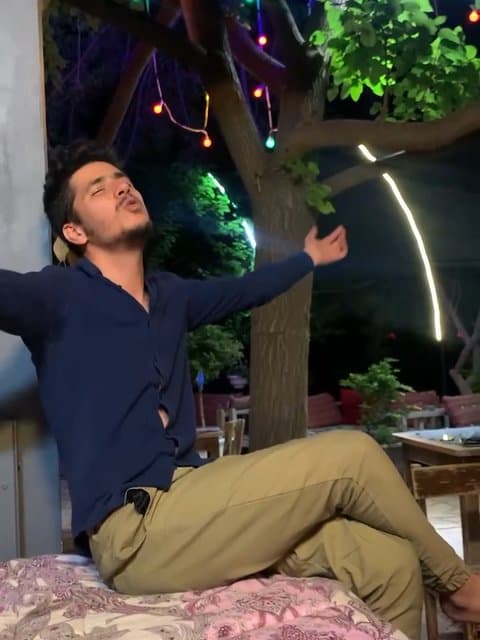 Yakh Zadam · Shadmehr Aghili