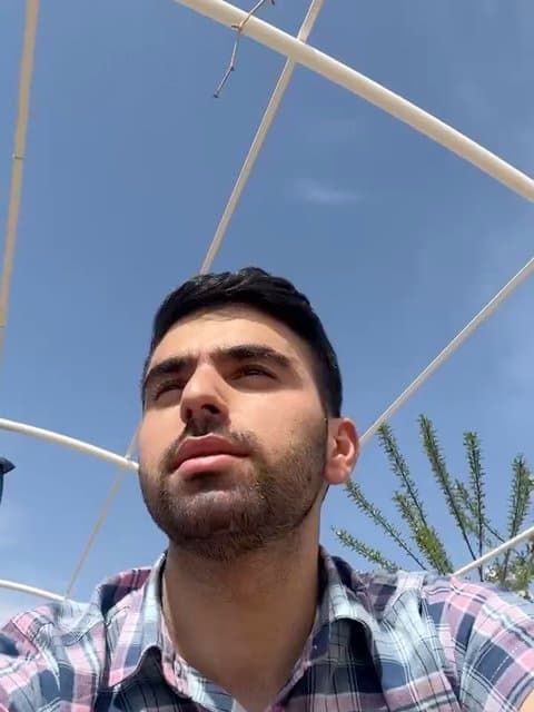 Behtar Az Mane · Ali Yasini