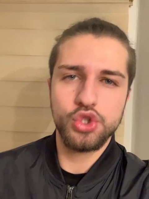 Sarbaze Vatan · Yas