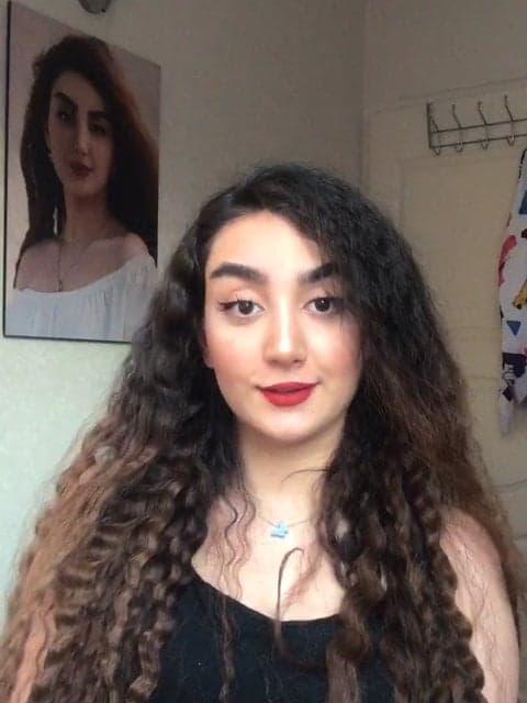 Khiali Nist · Shadmehr Aghili