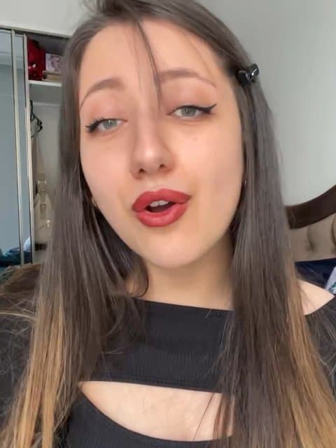 Marde Royaie · Helen