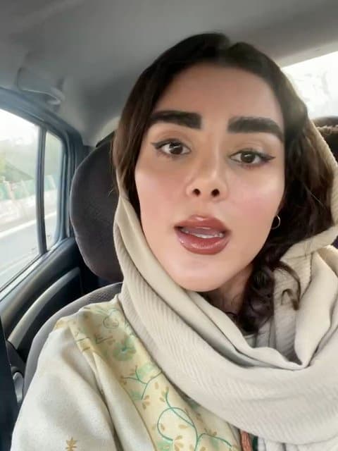 Ye Jaye Door · Nila