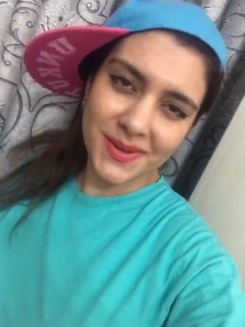 Nade Azaram · Satin