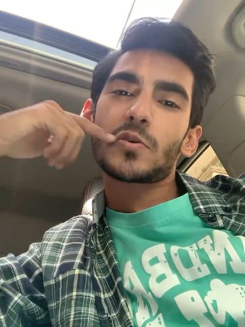 Nakoni Bavar (Ft Behzad Leito) · Zedbazi