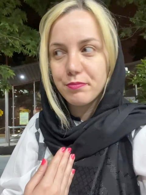 Bargashtam 2 · Anita