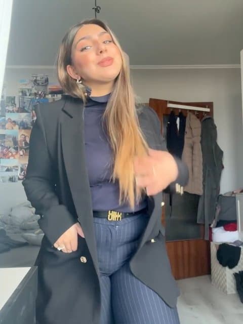 Eshgh Faghat To · Ahmad Saeedi