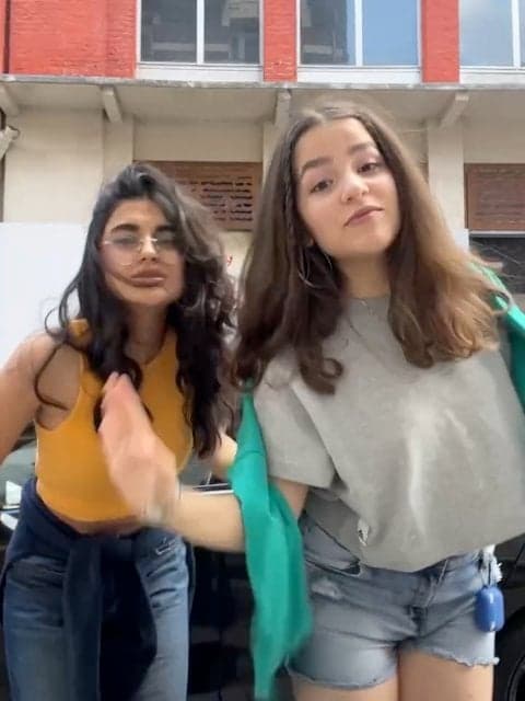 Dokhtar · Shayan Eshraghi