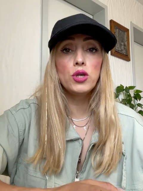 Dokhtar Irooni · Sohrab Pakzad