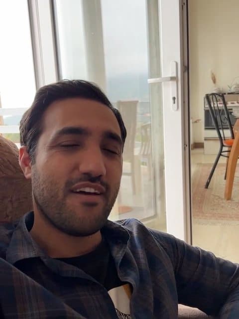 Khabari Nis (Ft Sijal) · Mehrad Hidden