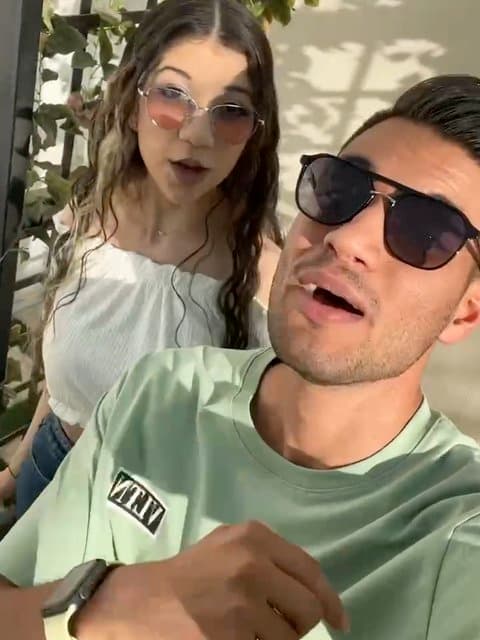 Abie Asemoon · Donya