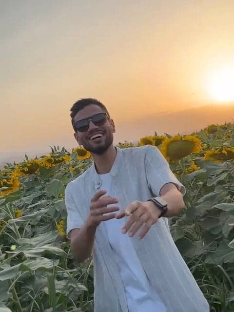 Gole Aftab Gardoon · Arian Band