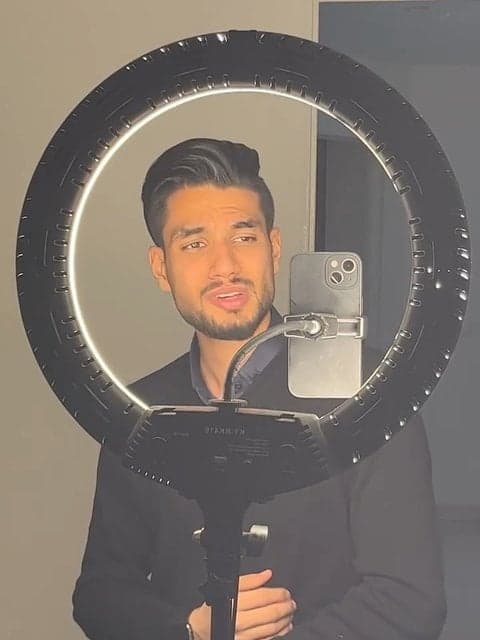 Akhe Dele Man · Mohsen Yeganeh