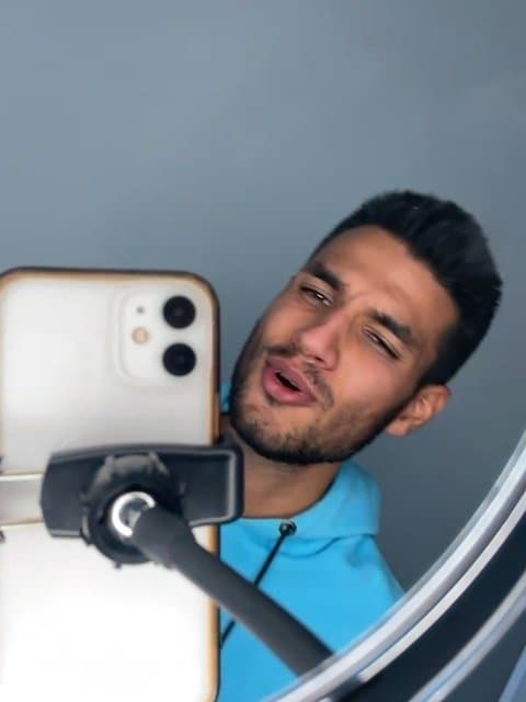 Bavar Nakon · Satin