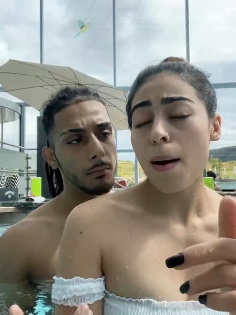 Beynemoon (Ft Ezza & Ealia) · Poobon