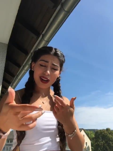 Baz Mirim Baham (Ft Sami Low) · Sijal