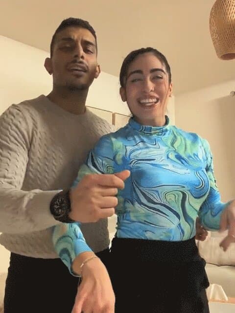 Ghesseyeh Eshgh · Andy