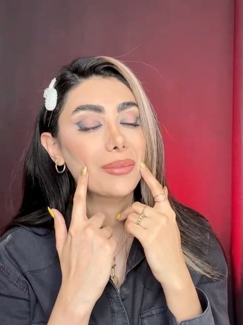 Khatereh Bazi · Mohsen Yeganeh