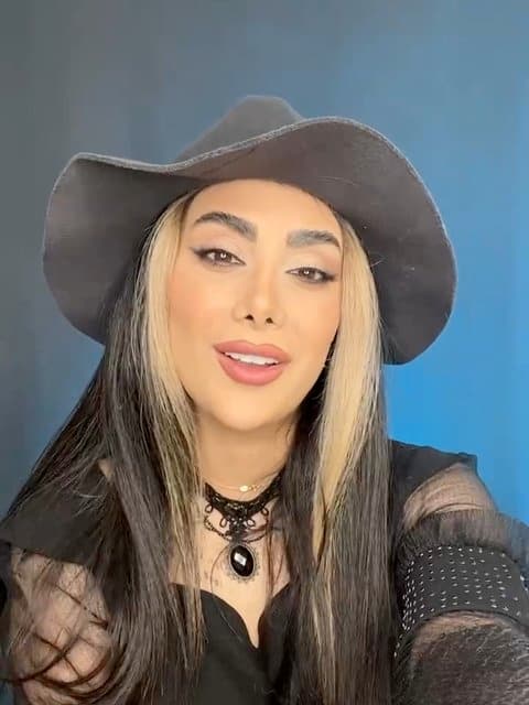 Yekdoneh Dokhtar · Andy