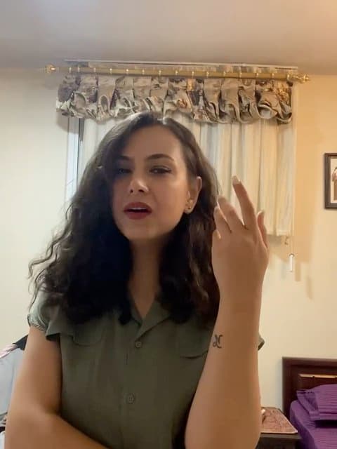 Donyaye Arezoo · Ebi