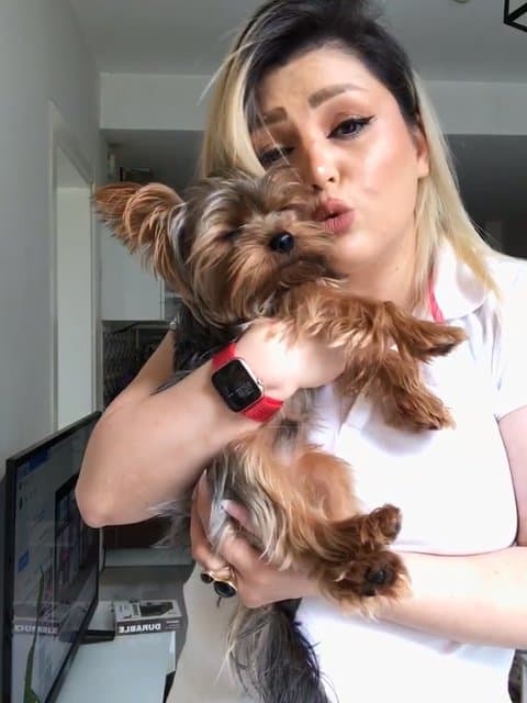 Nade Azaram · Satin