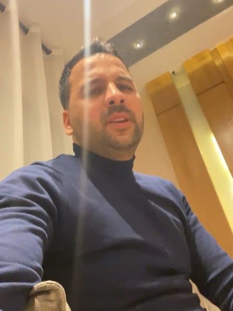 Dooset Daram (Live) · Babak Jahanbakhsh