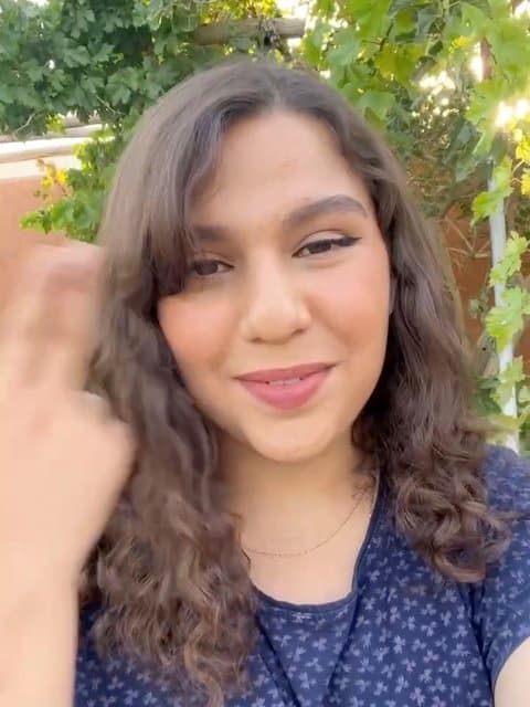 Abie Asemoon · Donya