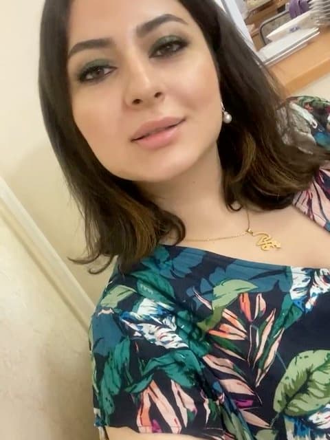 Naazi Naaz Kon · Ebi