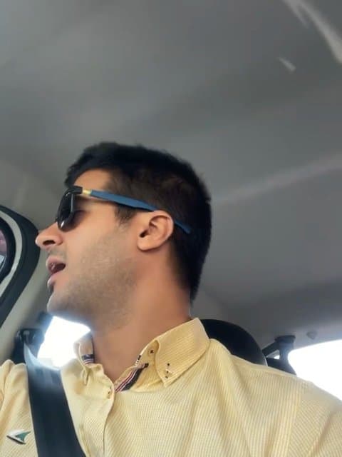 Hast Ya Nist · Reza Sadeghi