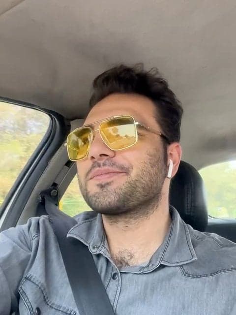 Soojehat Tekrarie · Sirvan Khosravi