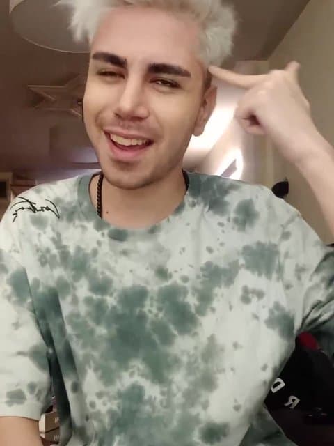 Nesfe Shab · Ali Yasini