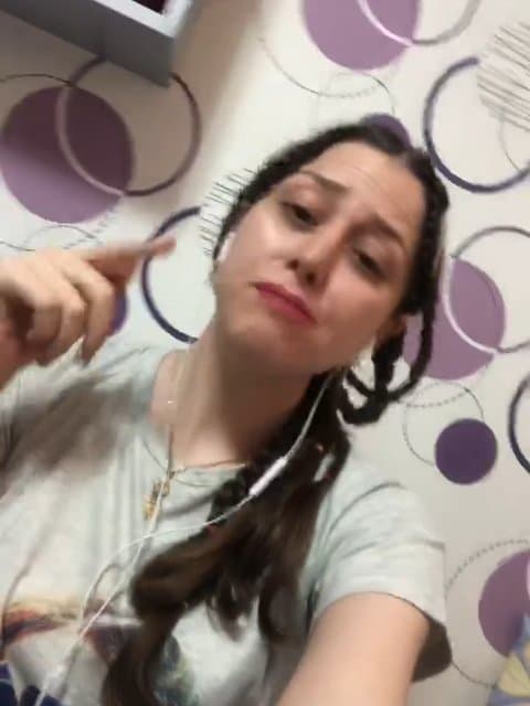 Ghasre Royayi · Donya