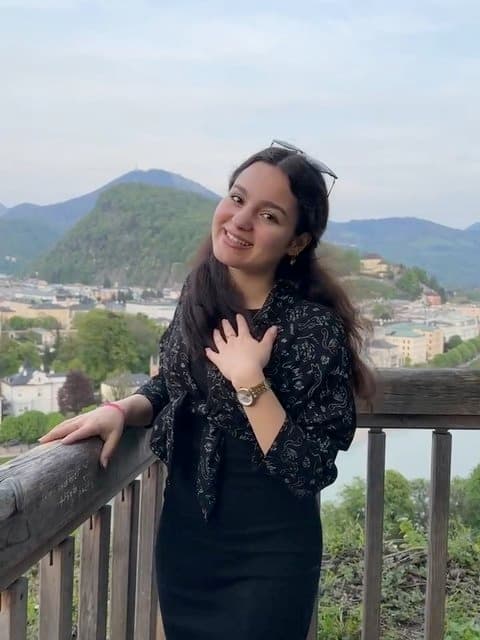 Nesfe Shab · Ali Yasini